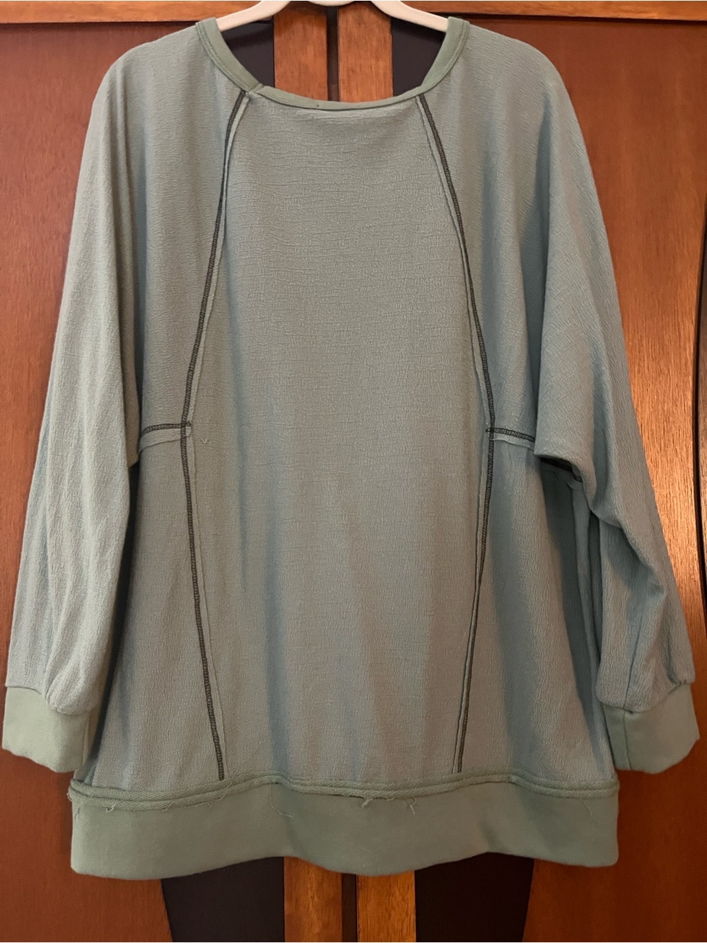 🦀BiBi Sage Green Pullover Top w/Decorative Black Stitching & Front Notched Hem - Picture 7 of 8